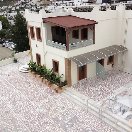 アパートホテル Ozukara 1