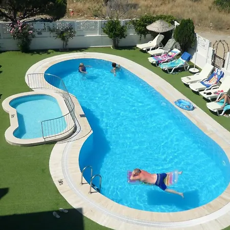 Apart Otel Ozukara 1 Gümbet