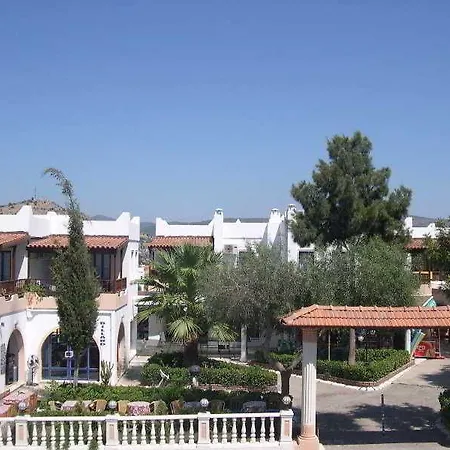 アパートホテル Ozukara 1 3*