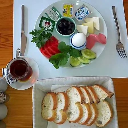 Aparthotel Ozukara 1 3*