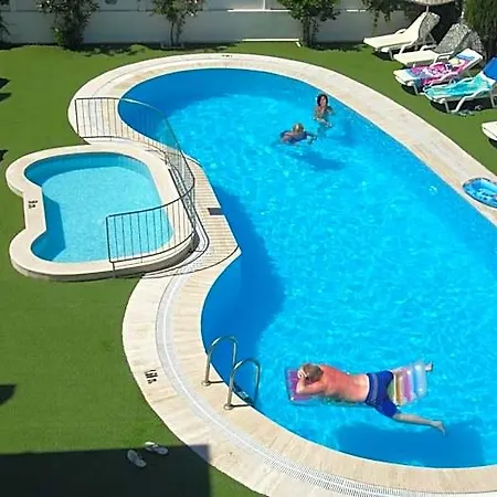 Aparthotel Ozukara 1 3*